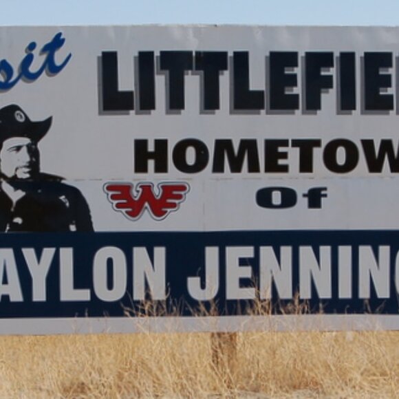 Meet your Posher, Tawny K - Picture 9 of 10